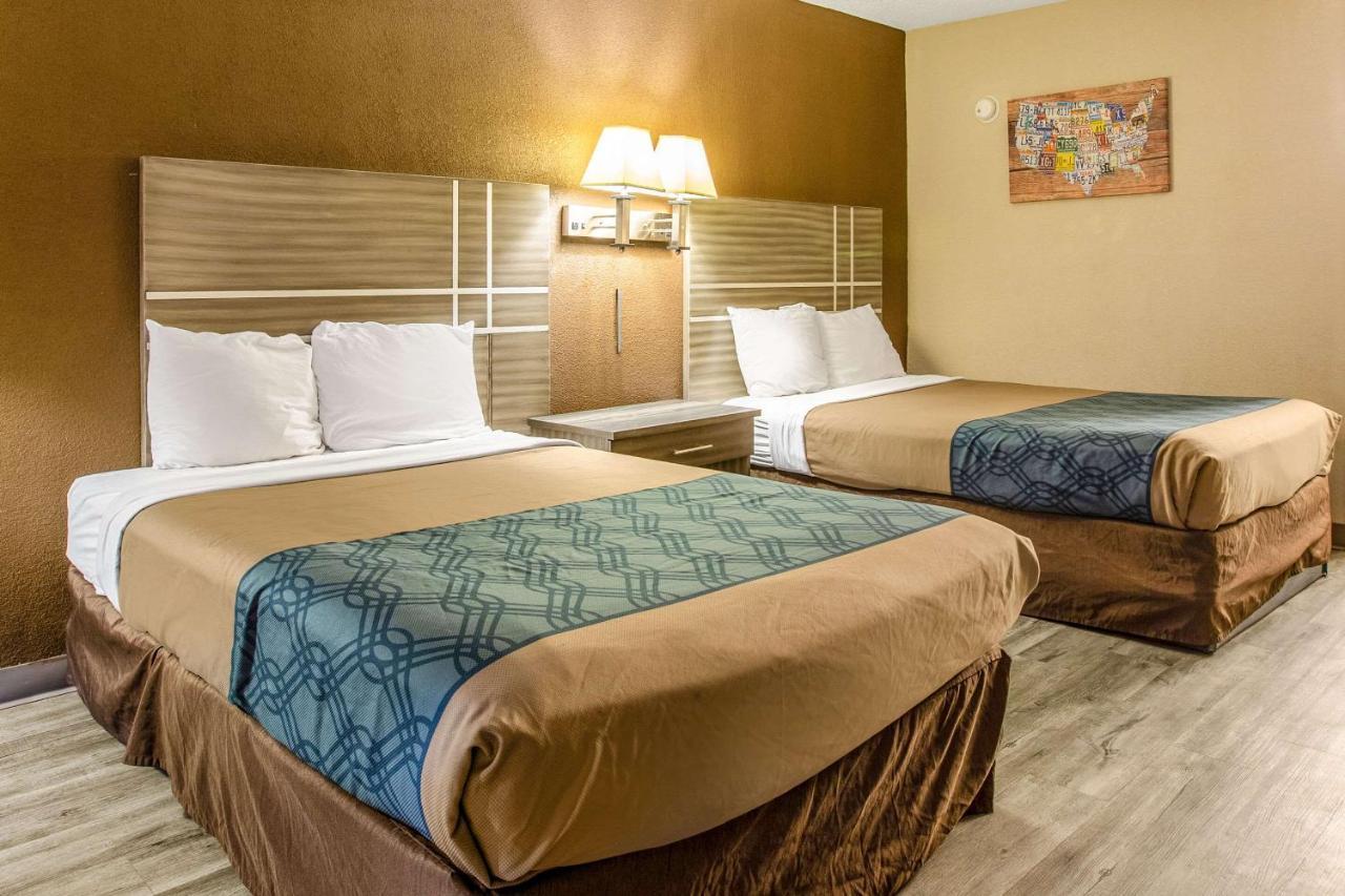 Georgetown Econo Lodge Choice Hotels I 95 Savannah Gateway 24 Hour Fitness Center On Site Guest Laundry On Site Perkins Restaurant מראה חיצוני תמונה