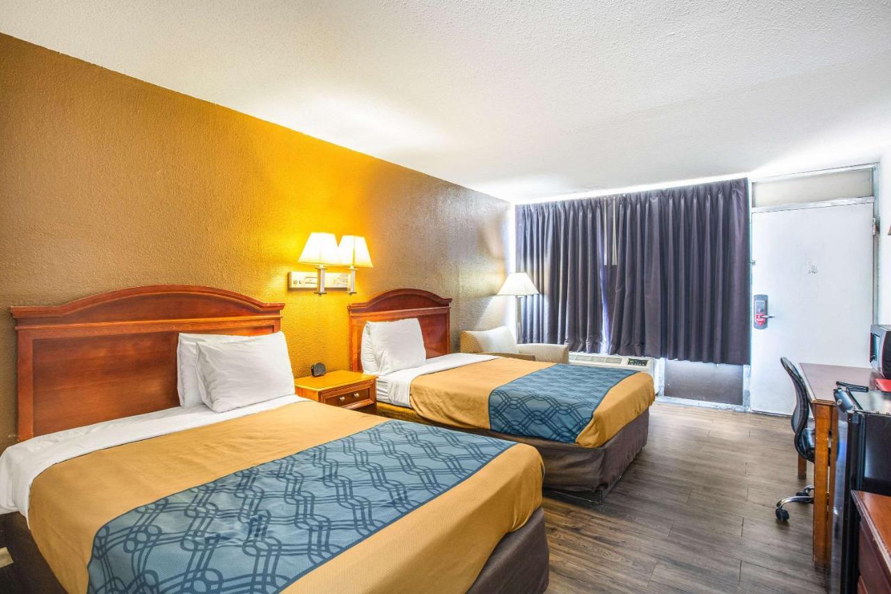 Georgetown Econo Lodge Choice Hotels I 95 Savannah Gateway 24 Hour Fitness Center On Site Guest Laundry On Site Perkins Restaurant מראה חיצוני תמונה