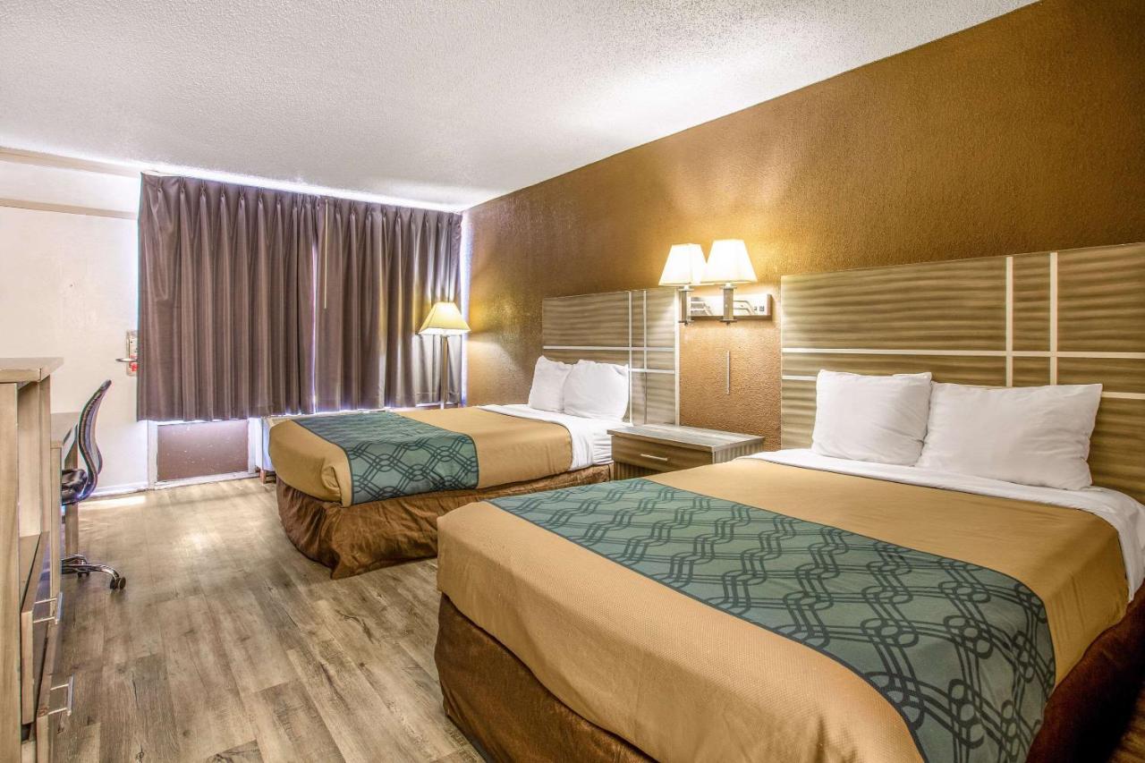 Georgetown Econo Lodge Choice Hotels I 95 Savannah Gateway 24 Hour Fitness Center On Site Guest Laundry On Site Perkins Restaurant מראה חיצוני תמונה
