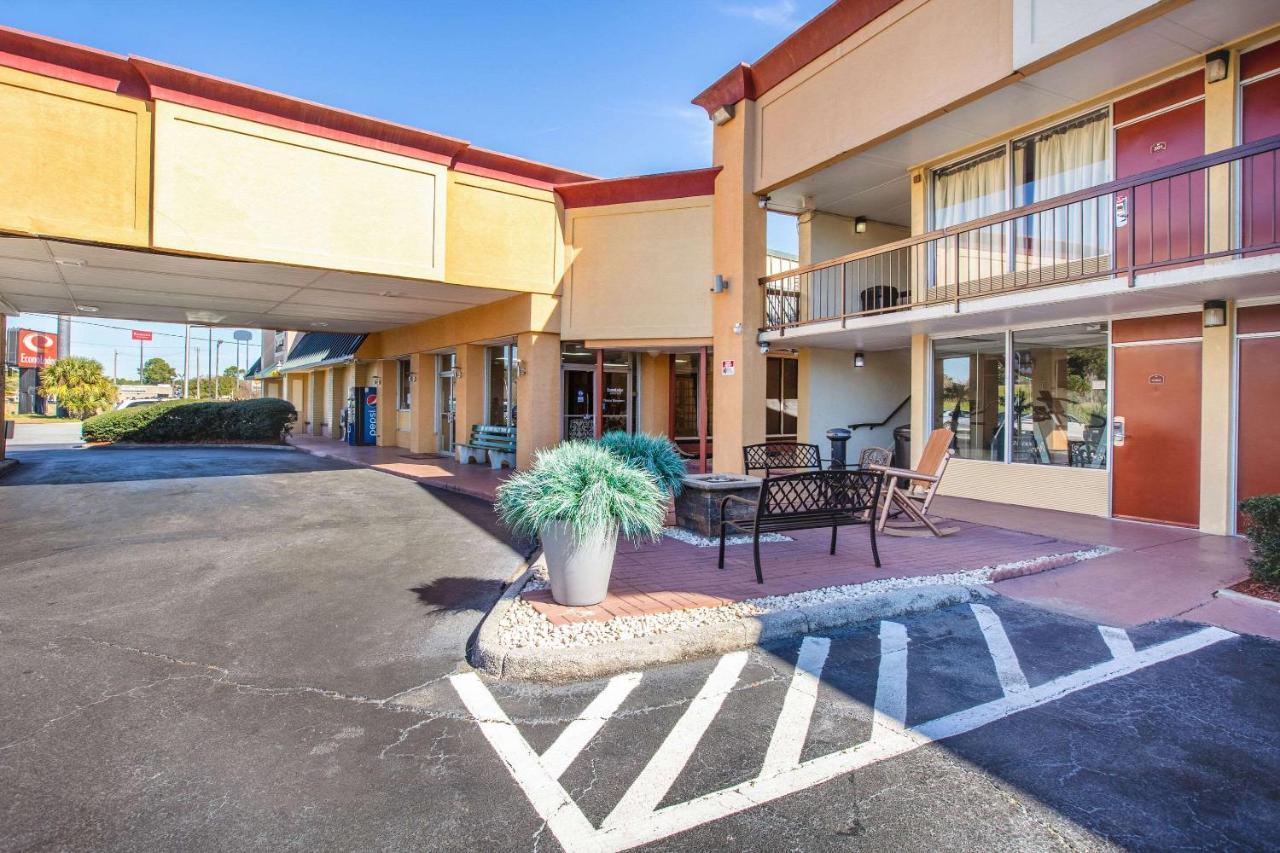 Georgetown Econo Lodge Choice Hotels I 95 Savannah Gateway 24 Hour Fitness Center On Site Guest Laundry On Site Perkins Restaurant מראה חיצוני תמונה