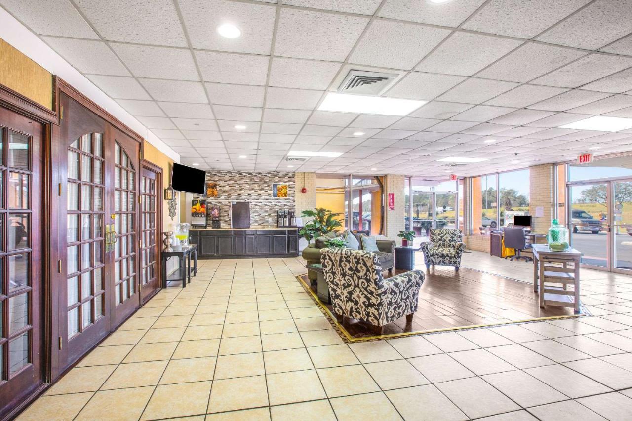 Georgetown Econo Lodge Choice Hotels I 95 Savannah Gateway 24 Hour Fitness Center On Site Guest Laundry On Site Perkins Restaurant מראה חיצוני תמונה